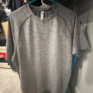 Under Armour t-shirt